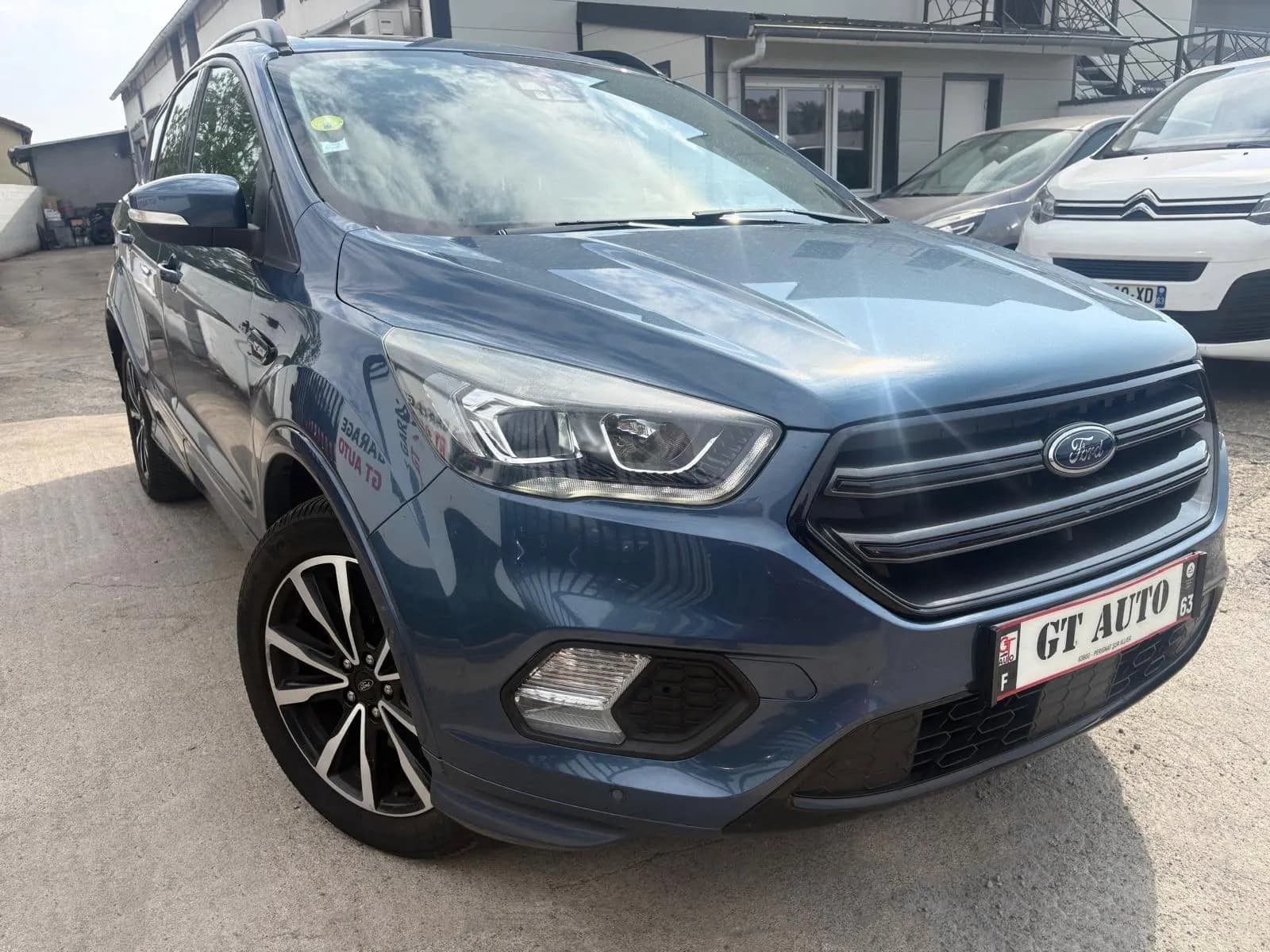 FORD KUGA ST LINE 2.0L TDCI 150 CH 4X2, PARKING AUTOMATIQUE, GPS,CAMERA DE RECUL - Vue 5