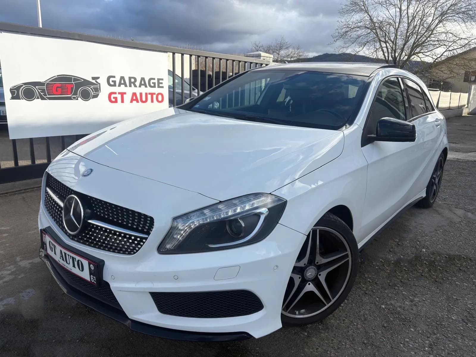 2014 MERCEDES BENZ CLASSE A 200 PACK AMG (W176) 2.2 CDI 136 7G-DCT-Palettes au volant