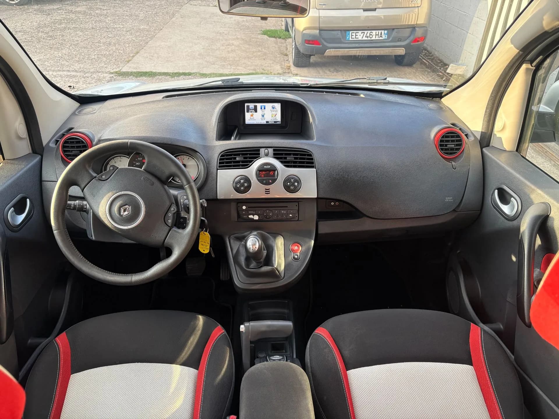 RENAULT GRAND KANGOO TOM-TOM EDITION 1.5 DCI 90 CH, GPS ,RADAR DE RECUL - Vue 9