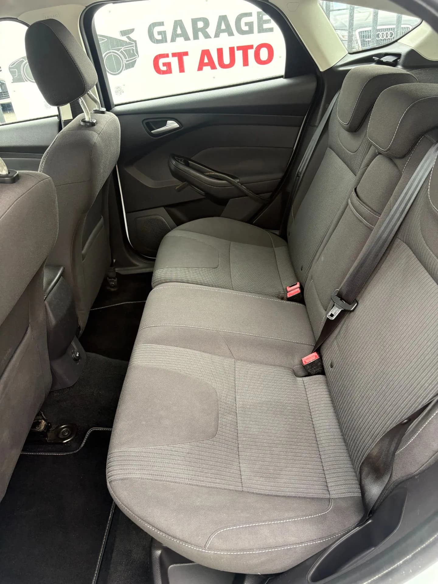 FORD FOCUS TITANIUM 1.6 TDCI 115 CH START AND STOP - Vue 16