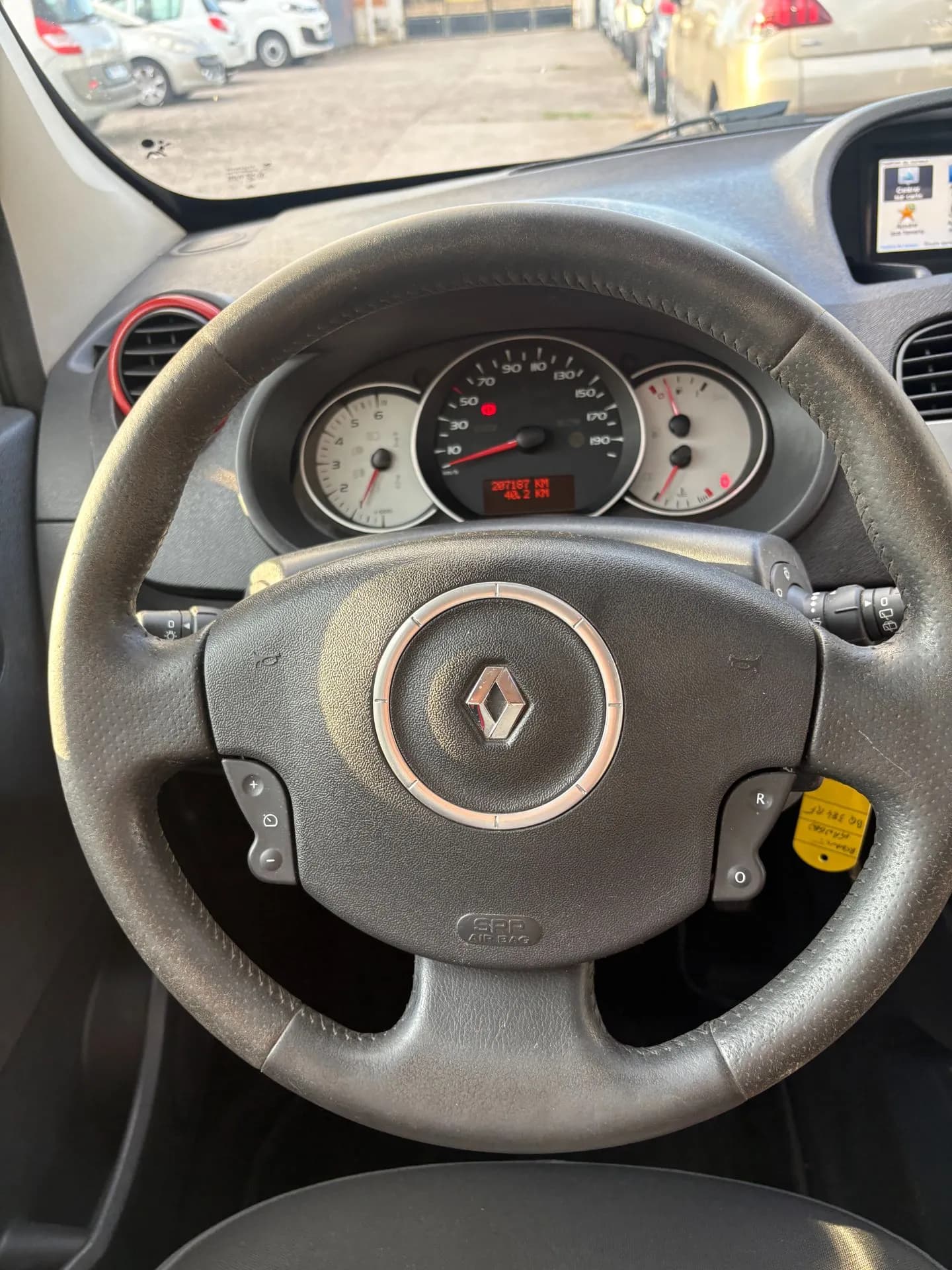 RENAULT GRAND KANGOO TOM-TOM EDITION 1.5 DCI 90 CH, GPS ,RADAR DE RECUL - Vue 13